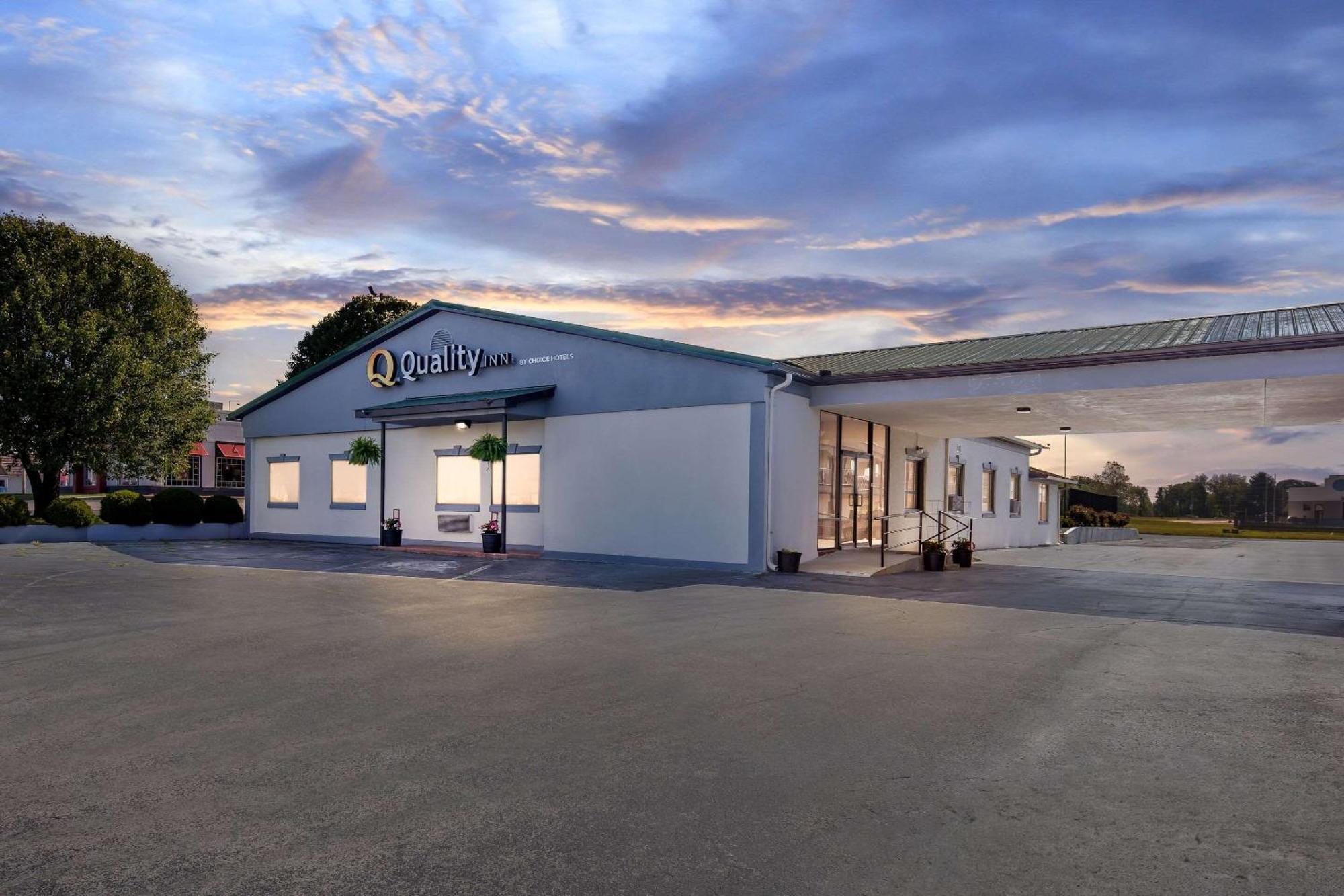Quality Inn Lawrenceburg Esterno foto