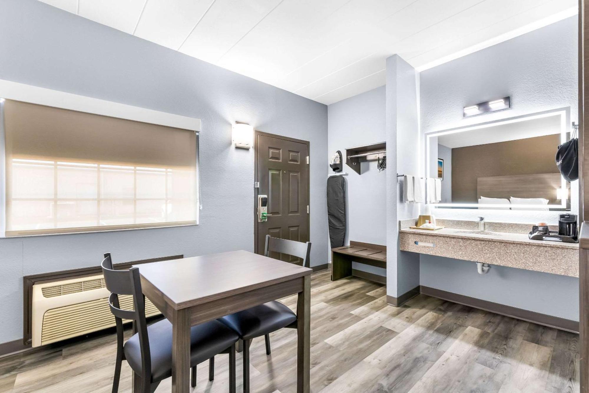 Quality Inn Lawrenceburg Esterno foto